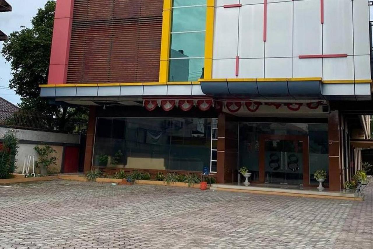 Reddoorz Plus Syariah @ Jalan Syiah Kuala Banda Aceh Lheue Exterior photo